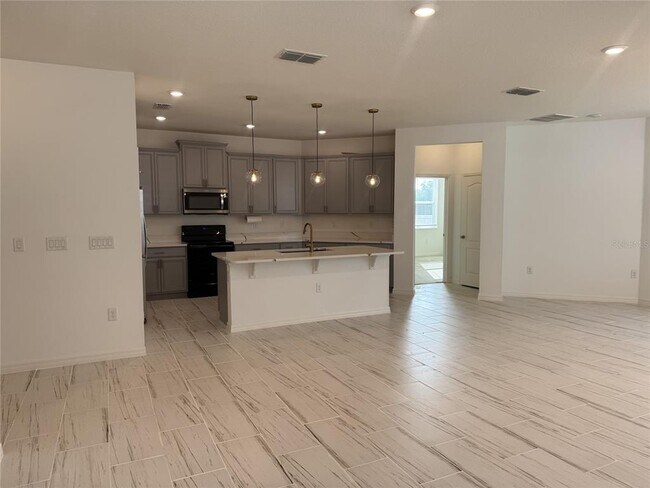 Building Photo - 279 Sunfish Dr