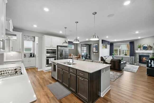 Building Photo - 9337 Bridle Way