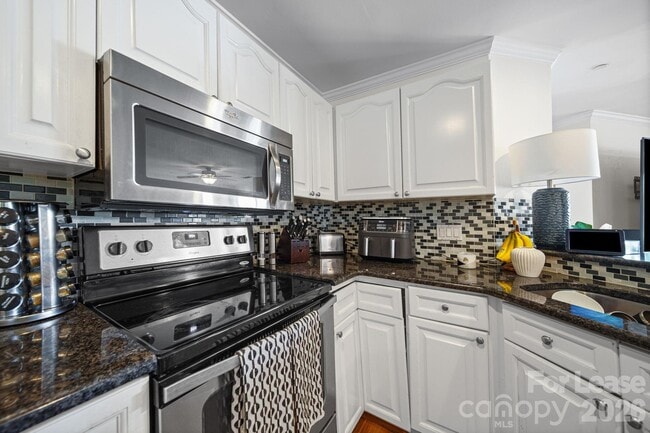 Building Photo - 18637 Vineyard Point Ln