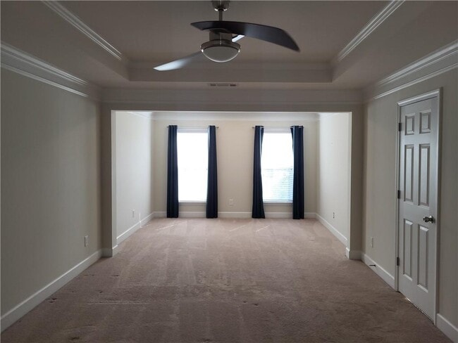 Building Photo - 2428 Hadlow Ln