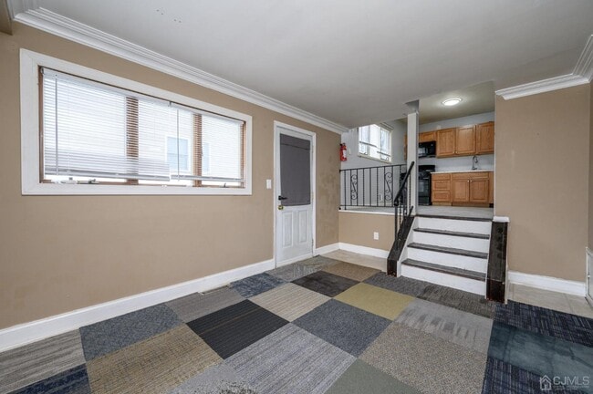 Building Photo - 186 Central Ave