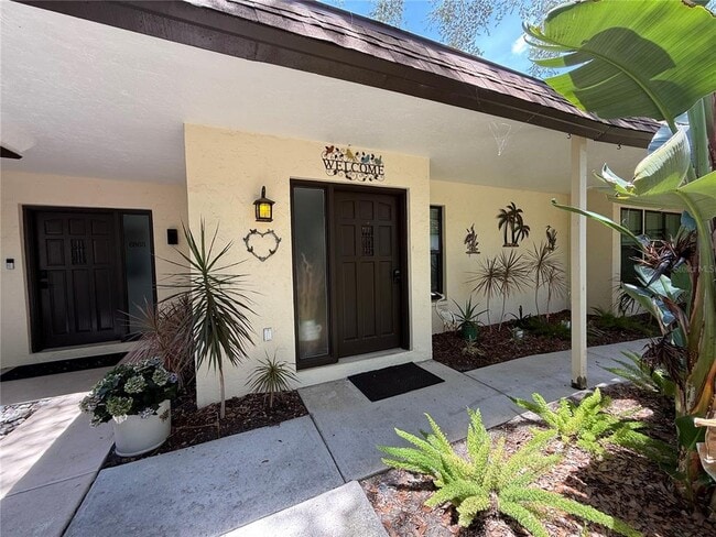 Building Photo - 6861 Woodwind Dr