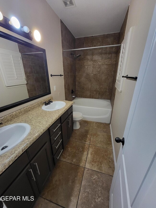 Building Photo - 14681 Spanish Point Dr