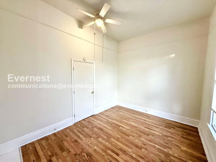 Building Photo - 921 53rd St N