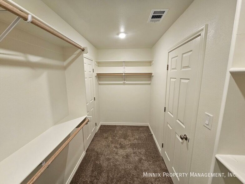 Building Photo - 1309 Bajada St