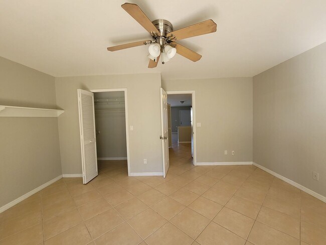 Building Photo - 4513 SW 8th Ct