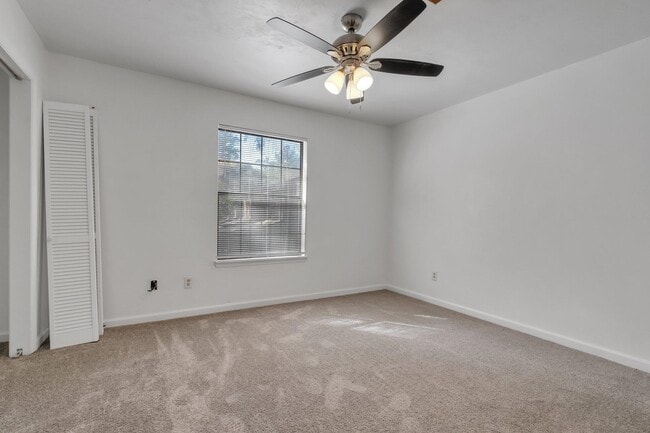 Building Photo - 2313 Hartsfield Way