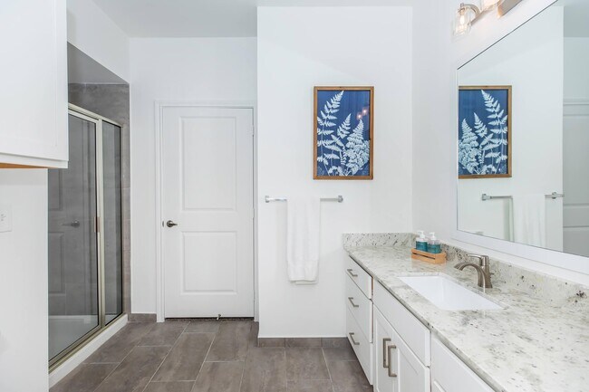 Building Photo - Modern Luxury, Exceptional Offers – Ask Ab...