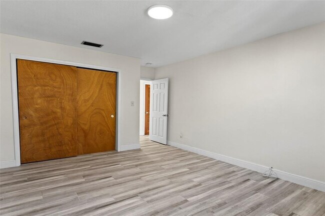 Building Photo - 493 NW 43rd St