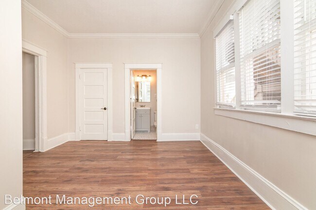 Building Photo - 611 S Park Ave