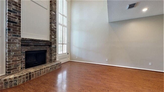 Building Photo - 727 Bunker Hill Rd