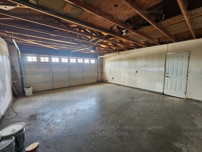 Building Photo - 10112 Meacham Rd