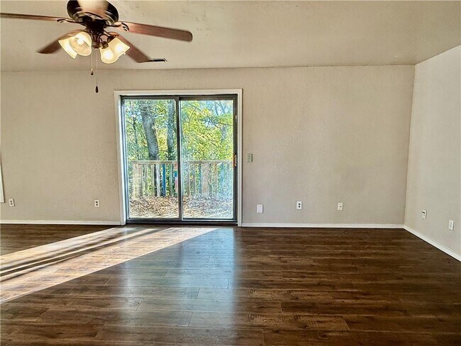 Building Photo - 26 Shakespeare Dr