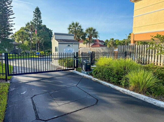 Building Photo - 890-A1A A1A Beach Blvd