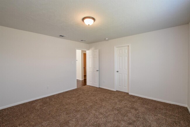 Building Photo - 19014 Prairie Bluff Dr