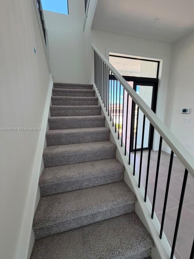 Building Photo - 8540 NW 160th Terrace