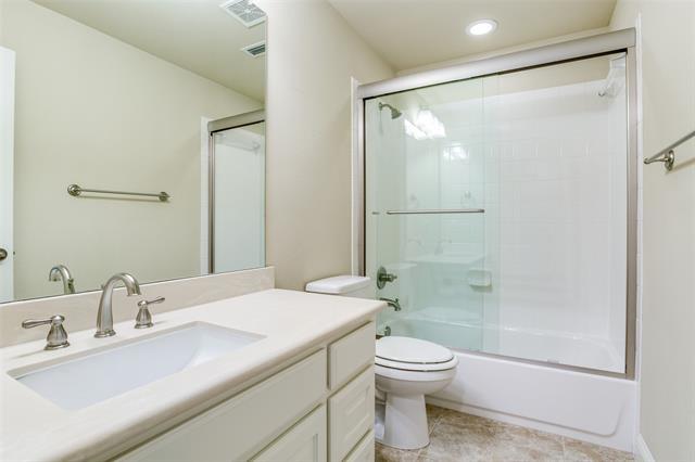 Building Photo - 631 Creekway Dr