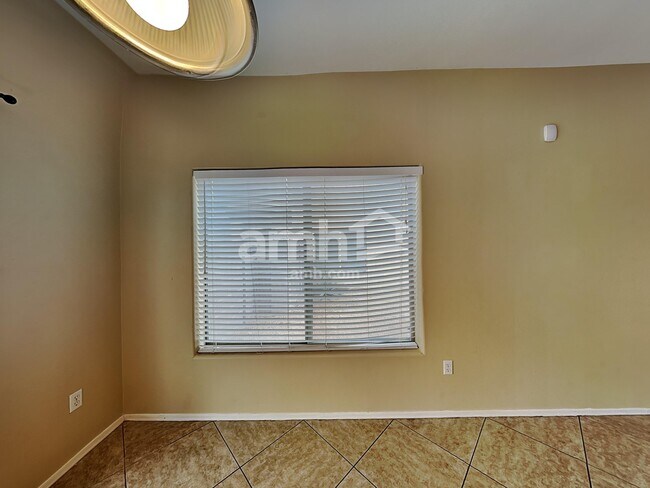 Building Photo - 1990 E Vera Cruz Vis