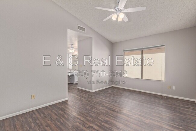 Building Photo - 8651 N 107th Dr