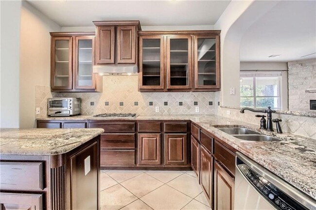 Building Photo - 7913 Menler Dr