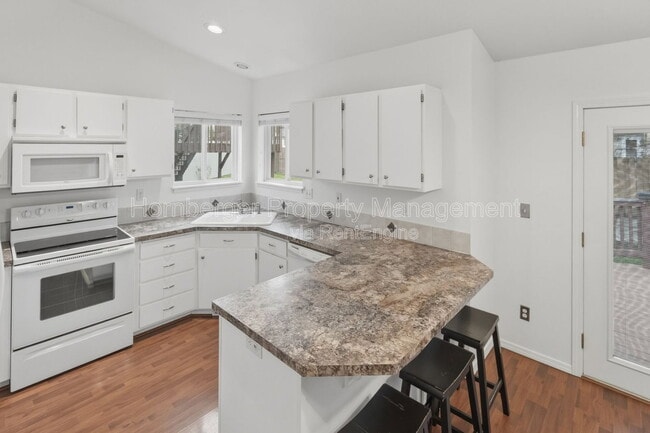 Building Photo - 3628 E 23rd Ave