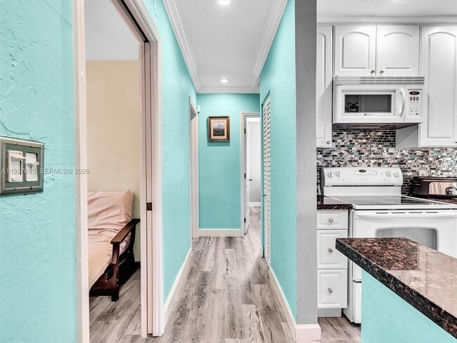 Building Photo - 1731 NW 7th Terrace