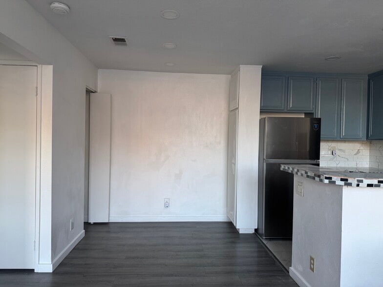 Building Photo - 51 Via Prado