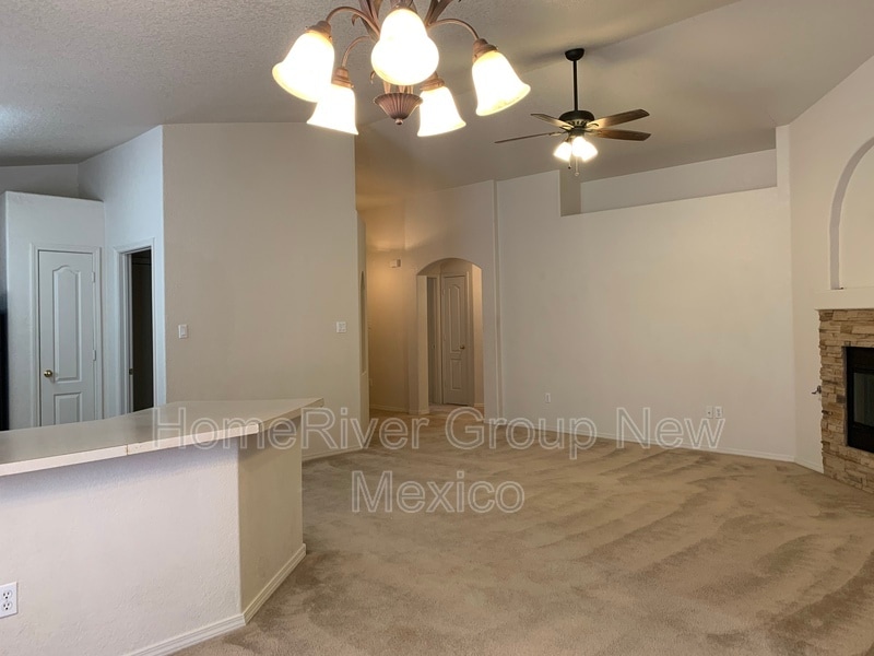 Building Photo - 1117 Toscana Dr SE