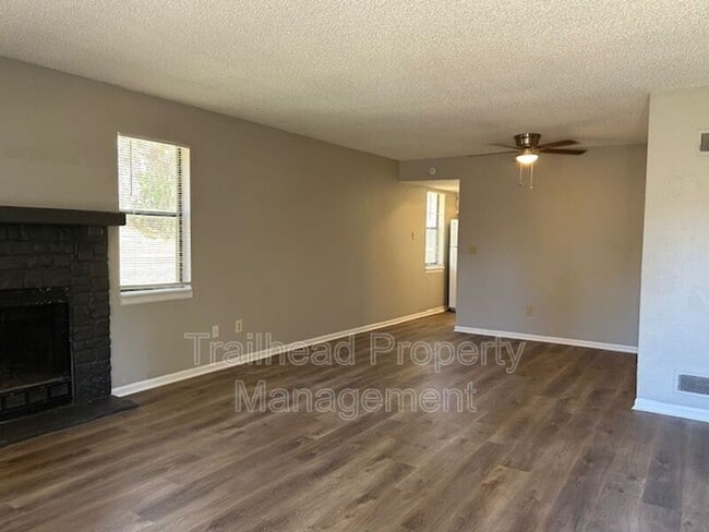 Building Photo - 8702 NW 82 Terrace