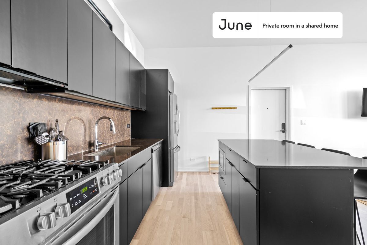 Building Photo - Room in Shared 4 bed/3.5 bath home