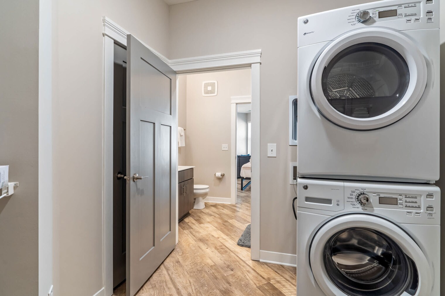 Building Photo - 501n N New Jersey St