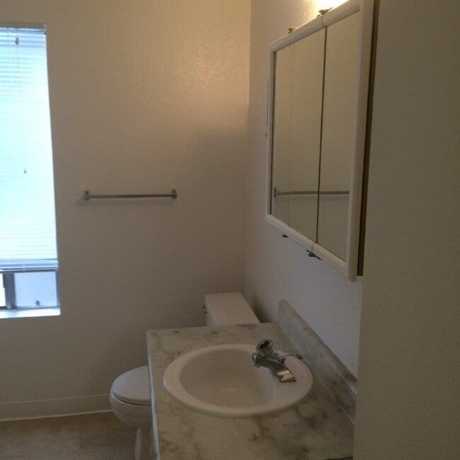 Building Photo - 3948 Clear Acre Ln