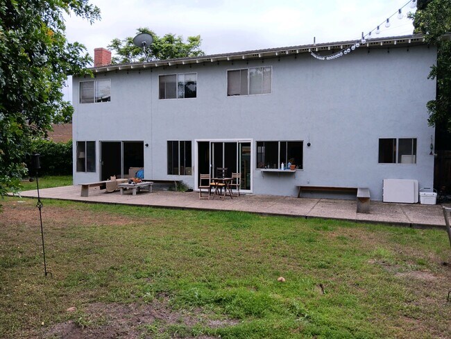 Building Photo - 3951 Claremont St