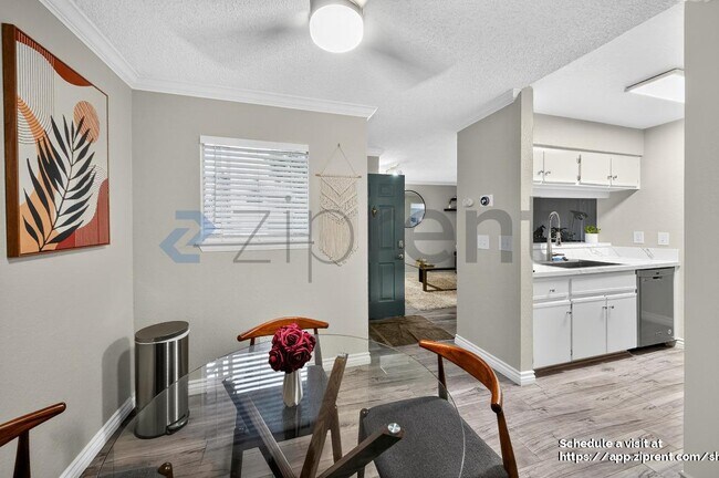 Building Photo - 10655 Lemon Ave