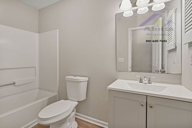 Building Photo - 6800-8 Willowbrook