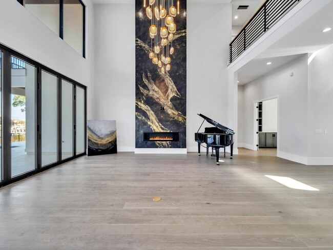 Building Photo - 330 Kelly Plantation Dr