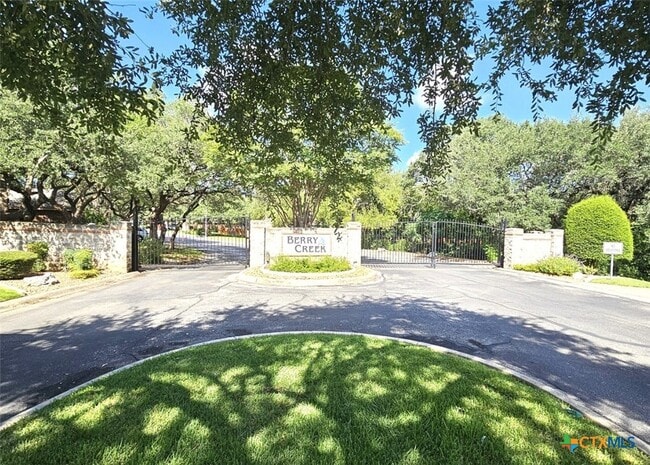 Building Photo - 1125 Berry Creek Dr
