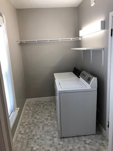 Laundry - 24 W 12th Ave