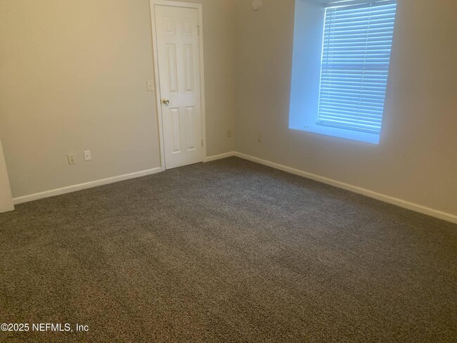 Building Photo - 7630 Leafy Forest Way