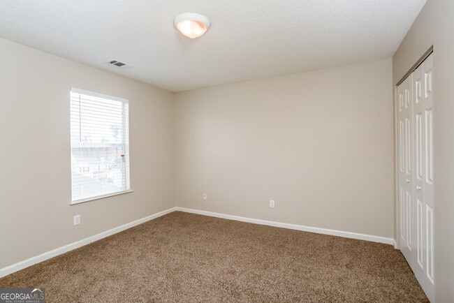 Building Photo - 1607 Thornwick Trace