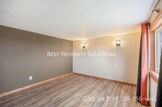 Building Photo - 16388 Rd I NE