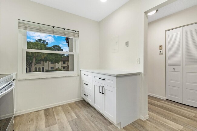 Building Photo - 21863 Arriba Real