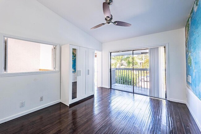 Building Photo - 2936 Florida Blvd