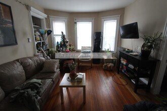 Building Photo - 4.0 bedroom in Cambridge Massachusetts 02140