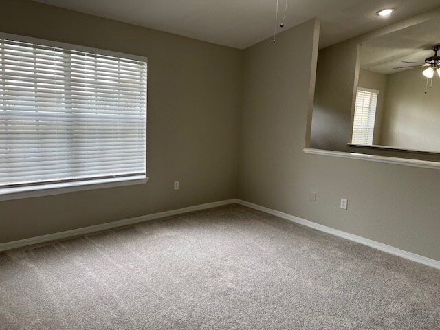 Building Photo - 844 Grand Regency Pointe
