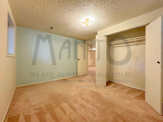 Building Photo - *COMING SOON* Entertainer's Delight - Spra...