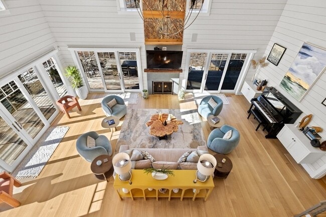 Building Photo - 67 Border St