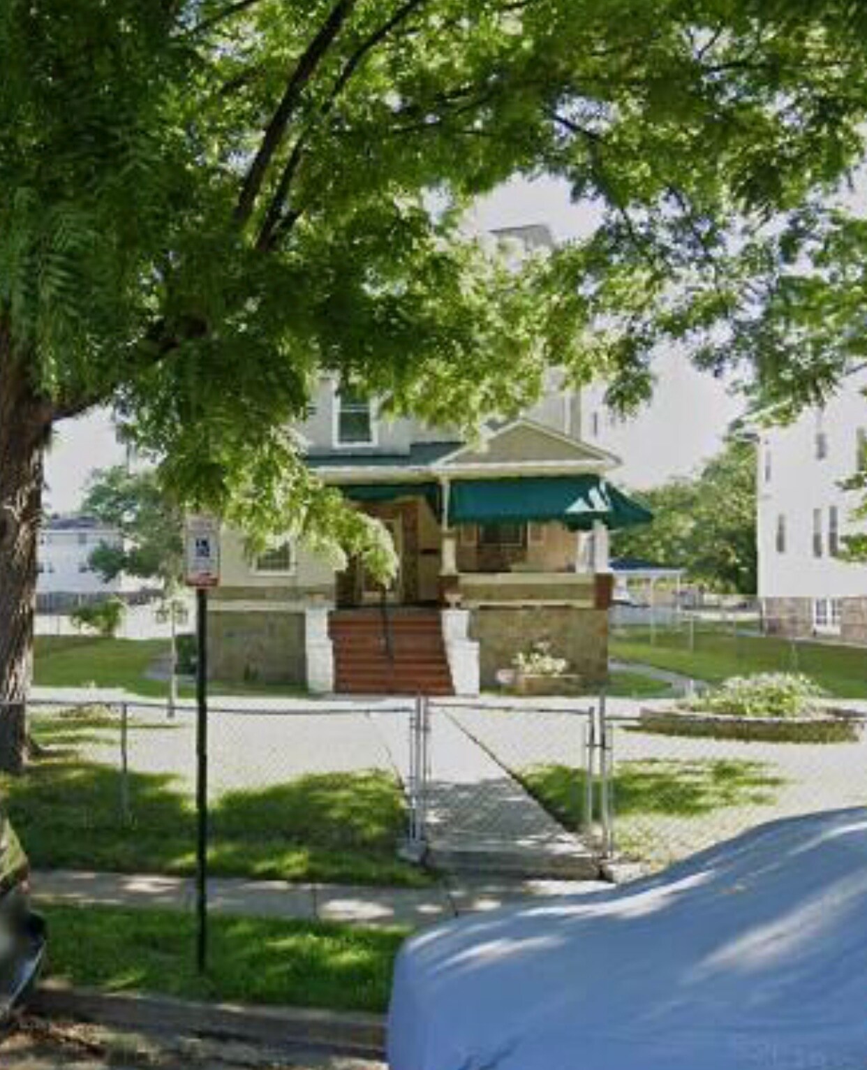 Building Photo - 3914 Maine Ave