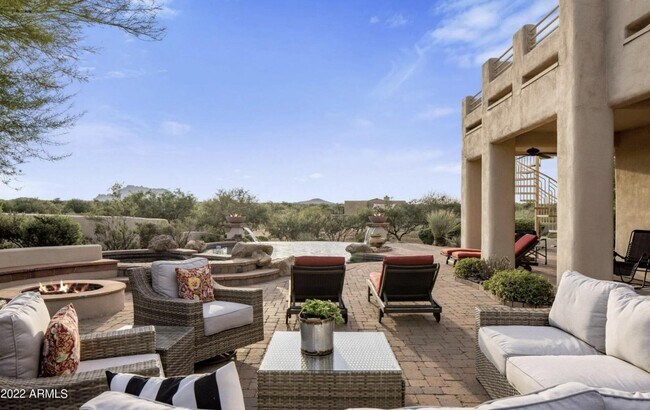 Building Photo - 13639 E Hedgehog Pl