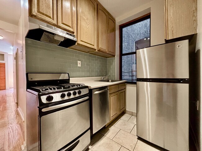 Floorplan - 3135 Broadway